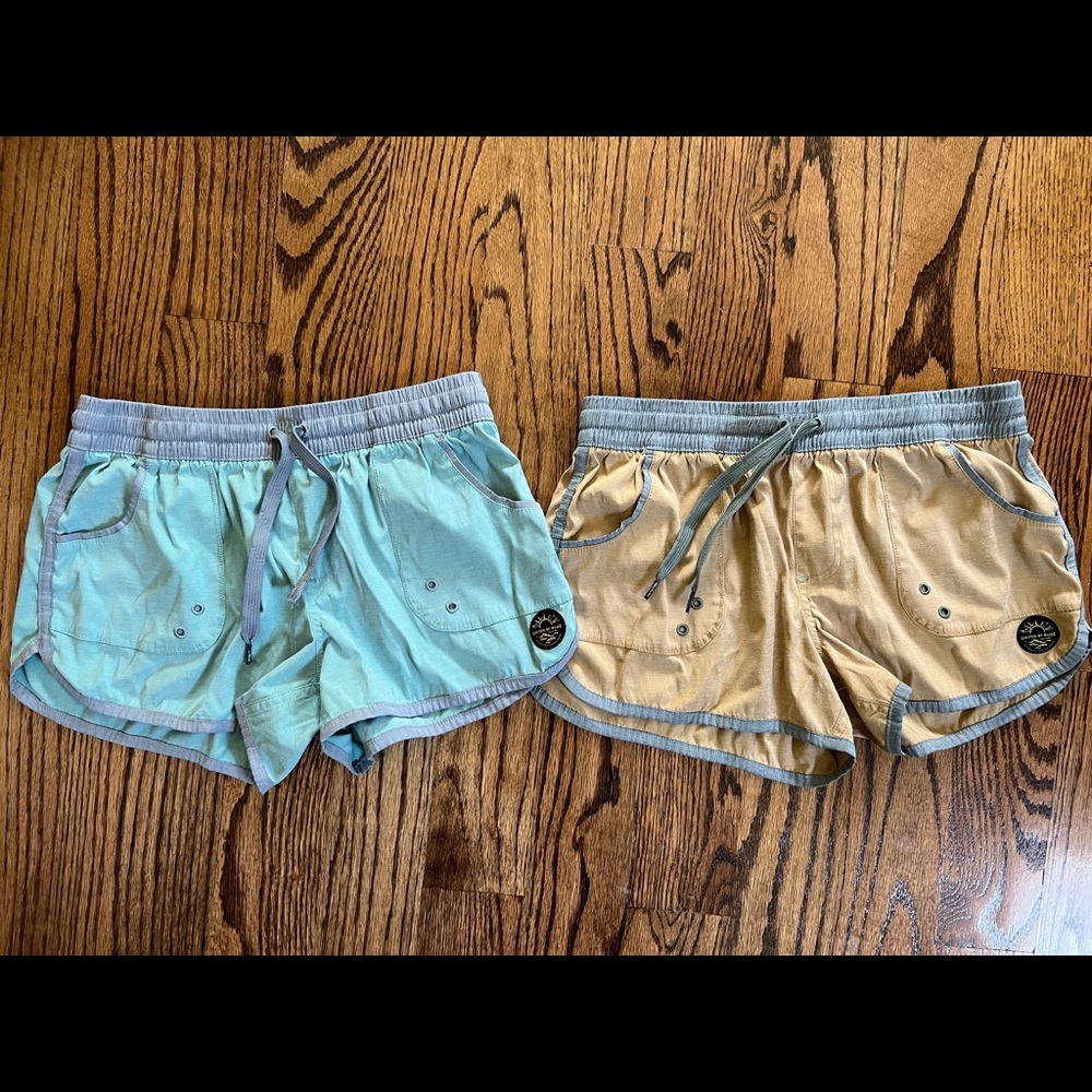 Two pair of United Bu Blue shorts size woman’s xs